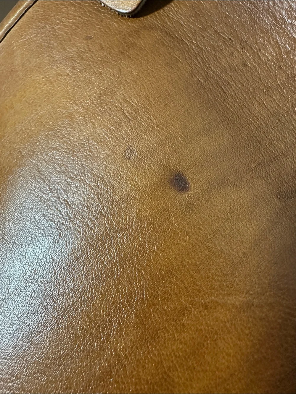Vintage coach large saddle in saddle 9210
